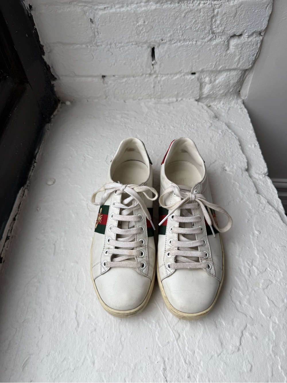 Gucci White Leather Espadrilles with Green and Red Web Stripe